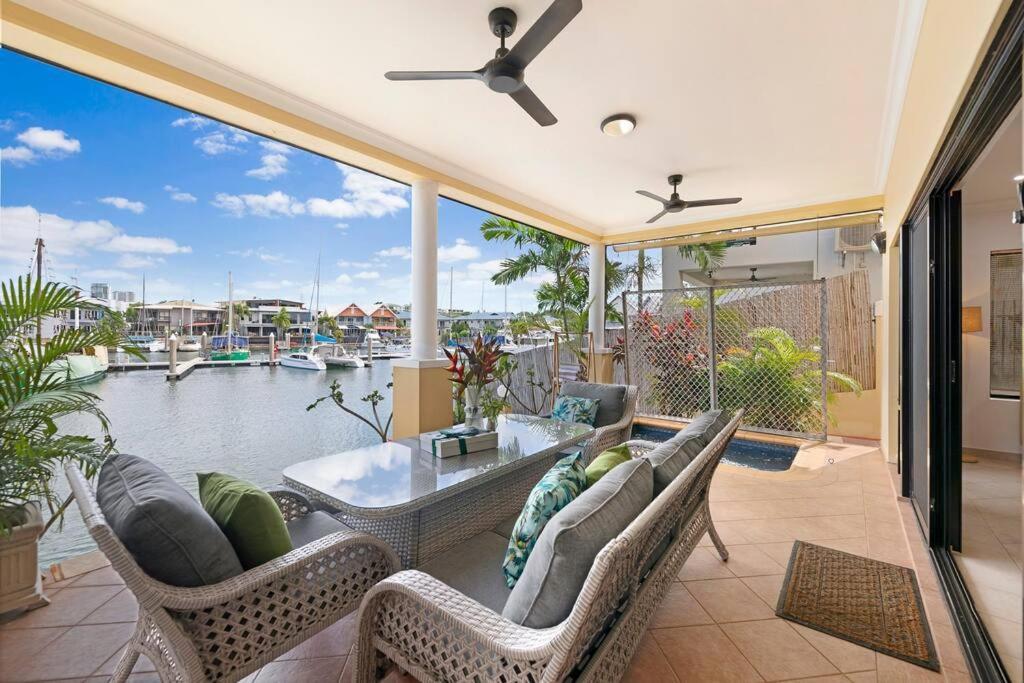 Marina View - Waterfront Stunner With Plunge Pool Villa Darwin Exterior photo