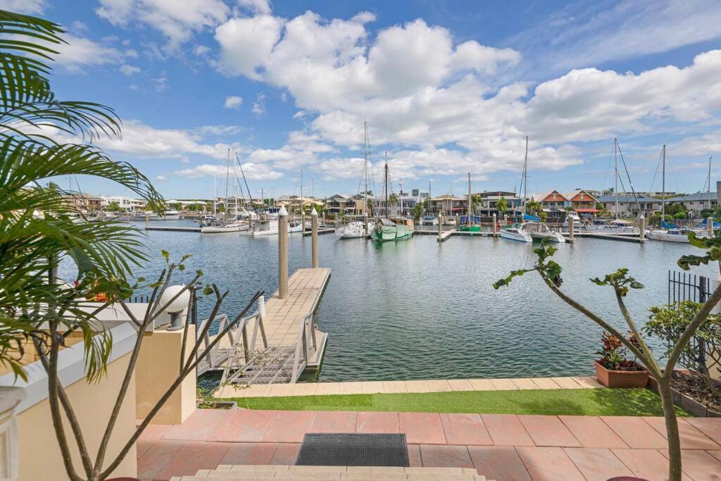 Marina View - Waterfront Stunner With Plunge Pool Villa Darwin Exterior photo