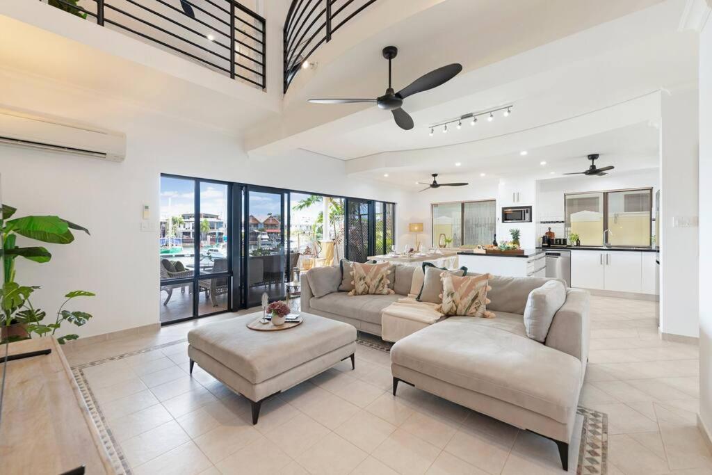 Marina View - Waterfront Stunner With Plunge Pool Villa Darwin Exterior photo